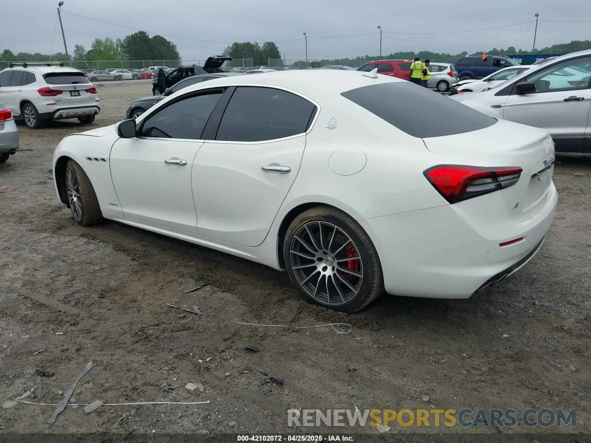 3 Photograph of a damaged car ZAM57YSL3M1362066 MASERATI GHIBLI 2021