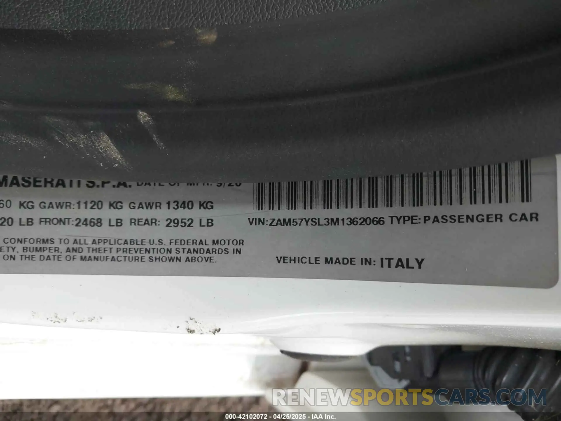 9 Photograph of a damaged car ZAM57YSL3M1362066 MASERATI GHIBLI 2021