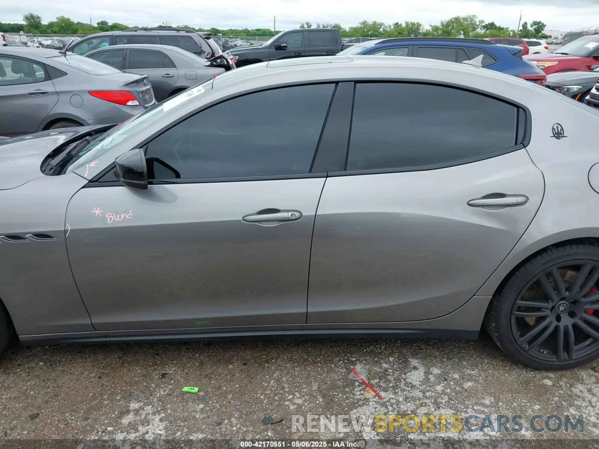 15 Photograph of a damaged car ZAM57YTA8M1368703 MASERATI GHIBLI 2021