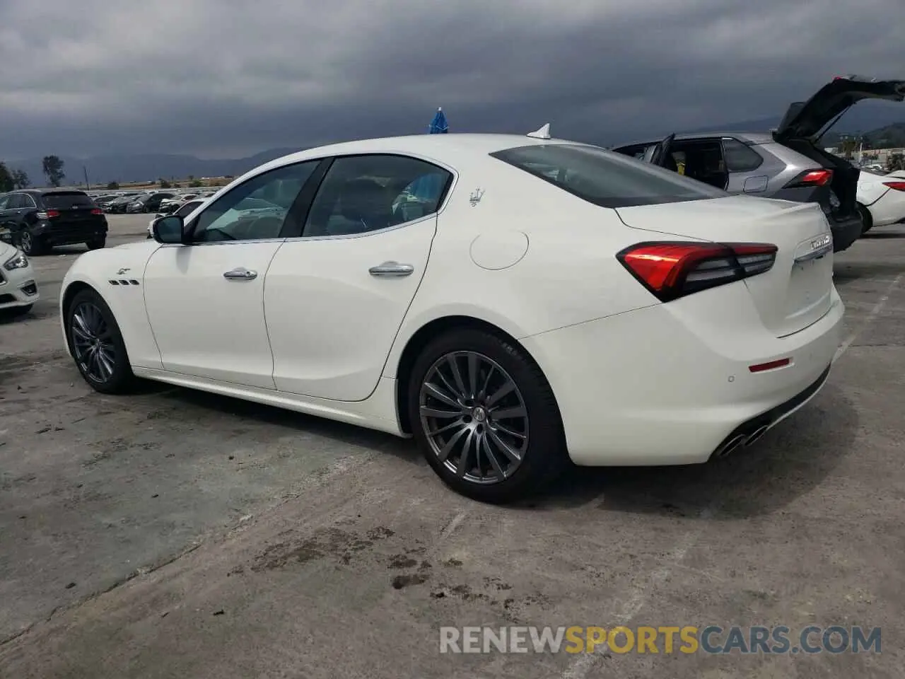 2 Photograph of a damaged car ZAM57XSAXN1390716 MASERATI GHIBLI BAS 2022
