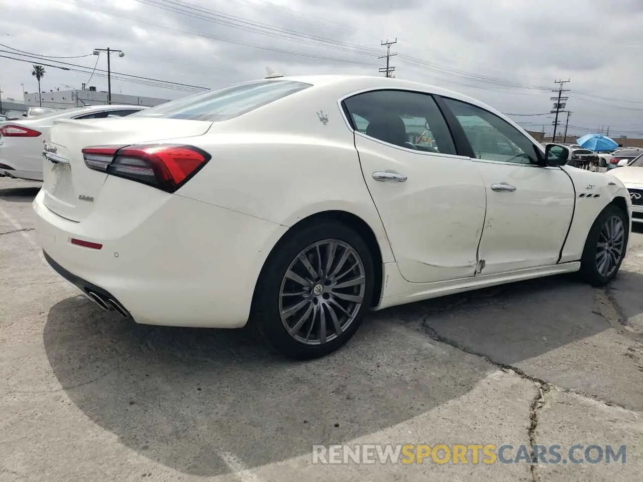 3 Photograph of a damaged car ZAM57XSAXN1390716 MASERATI GHIBLI BAS 2022
