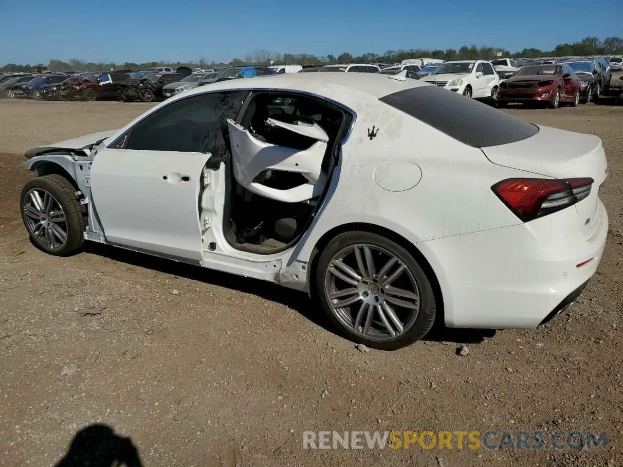 2 Photograph of a damaged car ZAM57YTM2NX399860 MASERATI GHIBLI MOD 2022