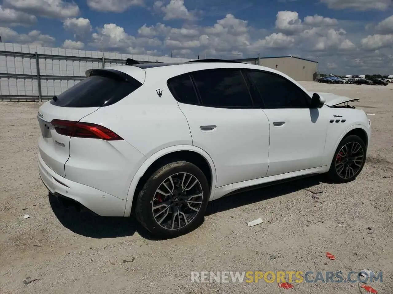 3 Photograph of a damaged car ZN682AVM1P7422504 MASERATI GRECALE MO 2023