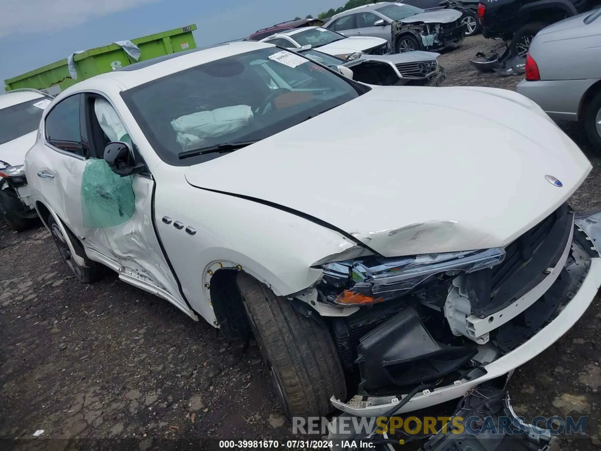1 Photograph of a damaged car ZN661XUA8KX332747 MASERATI LEVANTE 2019