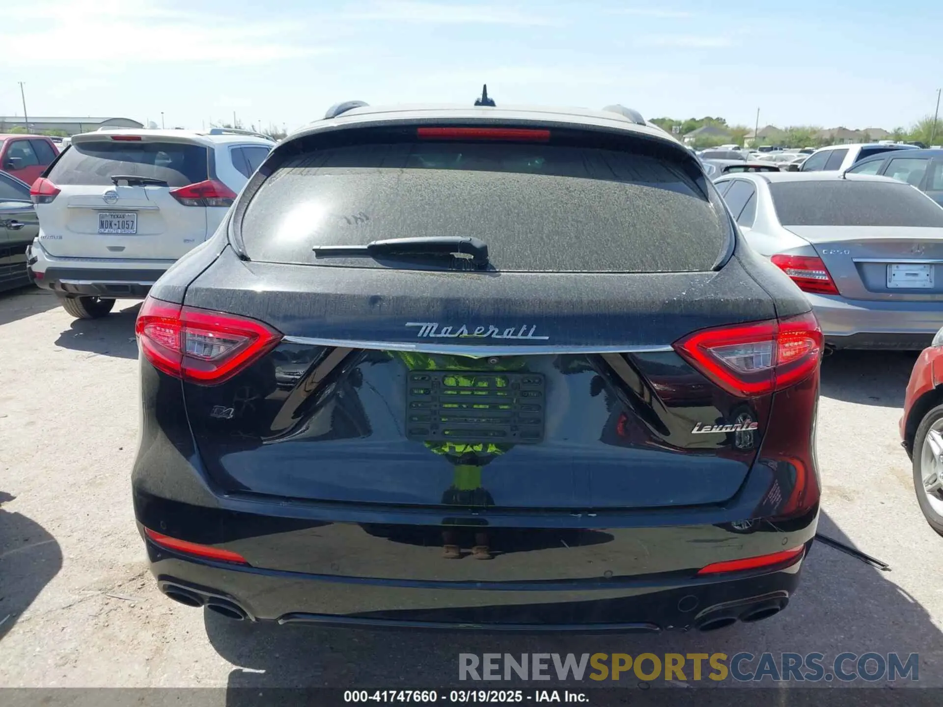 15 Photograph of a damaged car ZN661XUAXKX323919 MASERATI LEVANTE 2019