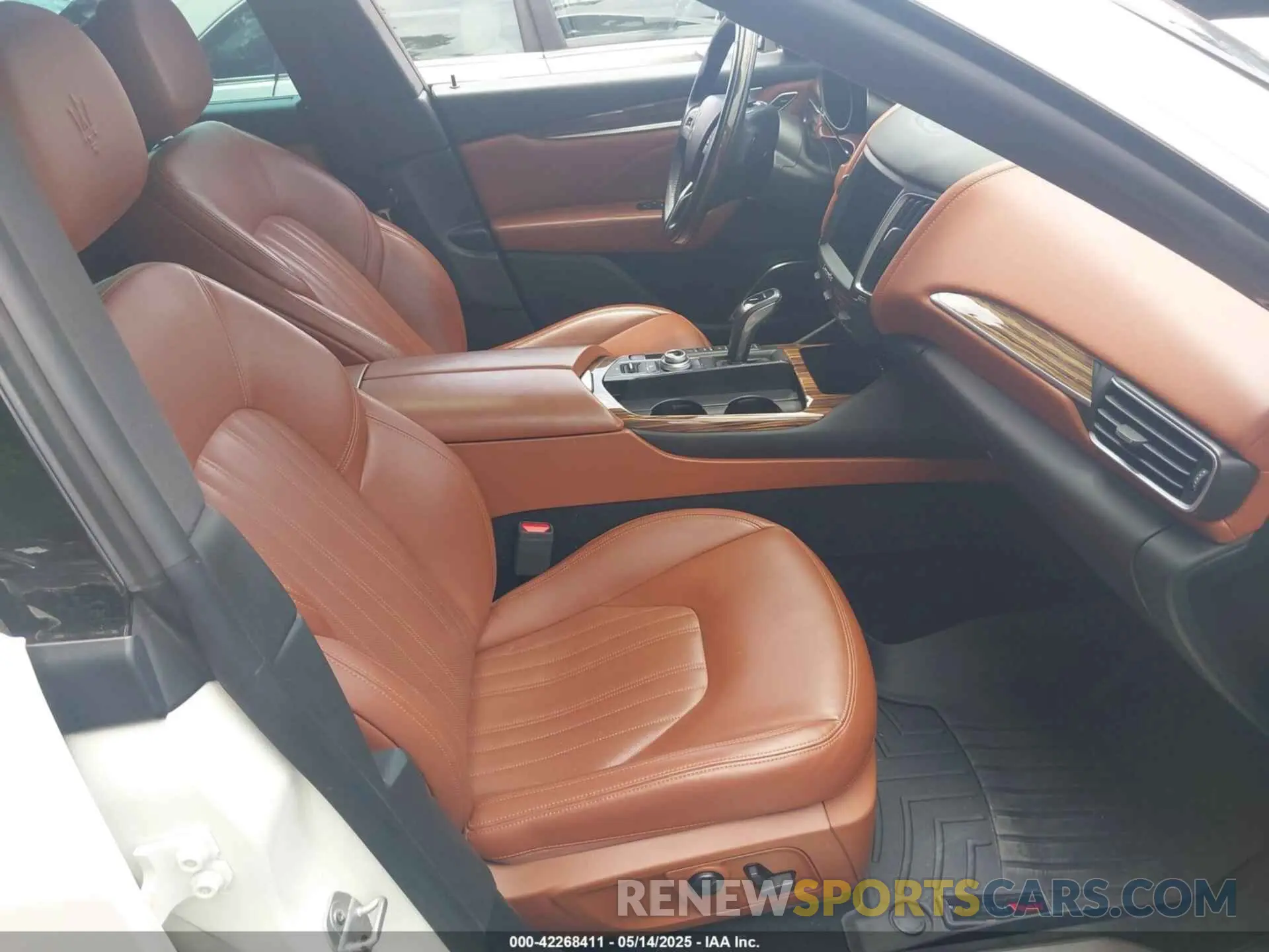 5 Фотография поврежденного автомобиля ZN661XUL5KX309301 MASERATI LEVANTE 2019