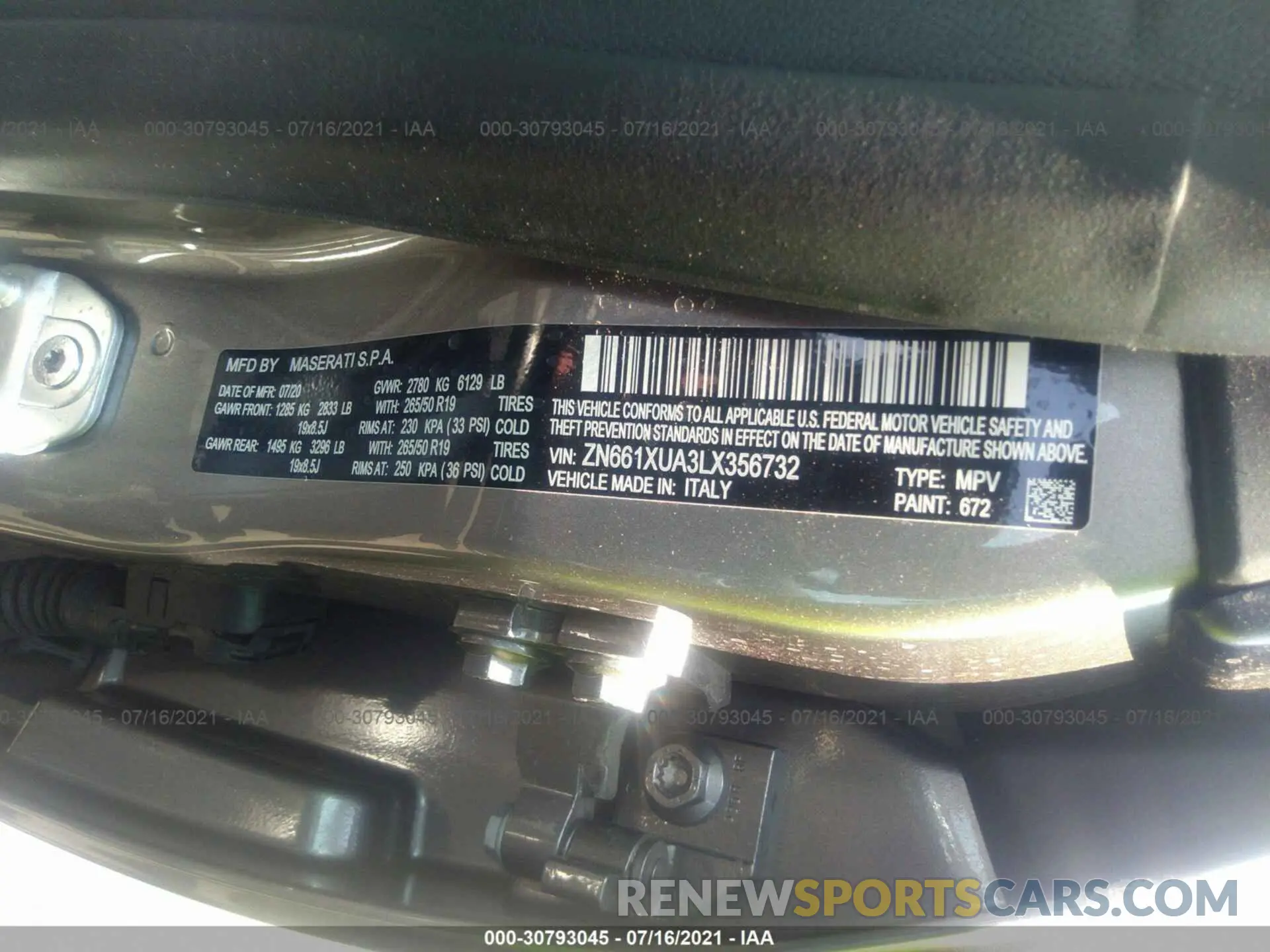 9 Photograph of a damaged car ZN661XUA3LX356732 MASERATI LEVANTE 2020