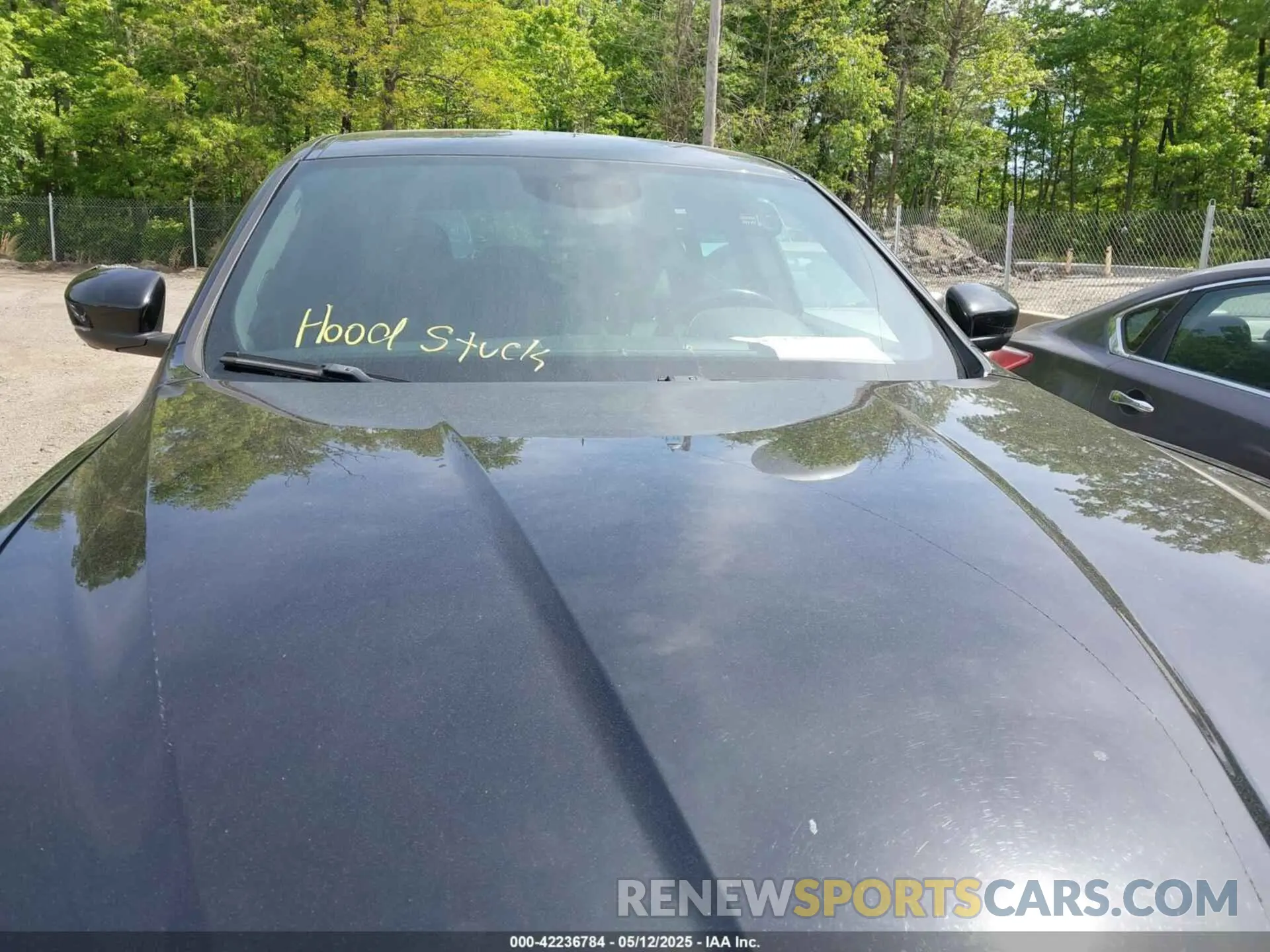 10 Photograph of a damaged car ZN661XUA6LX352481 MASERATI LEVANTE 2020