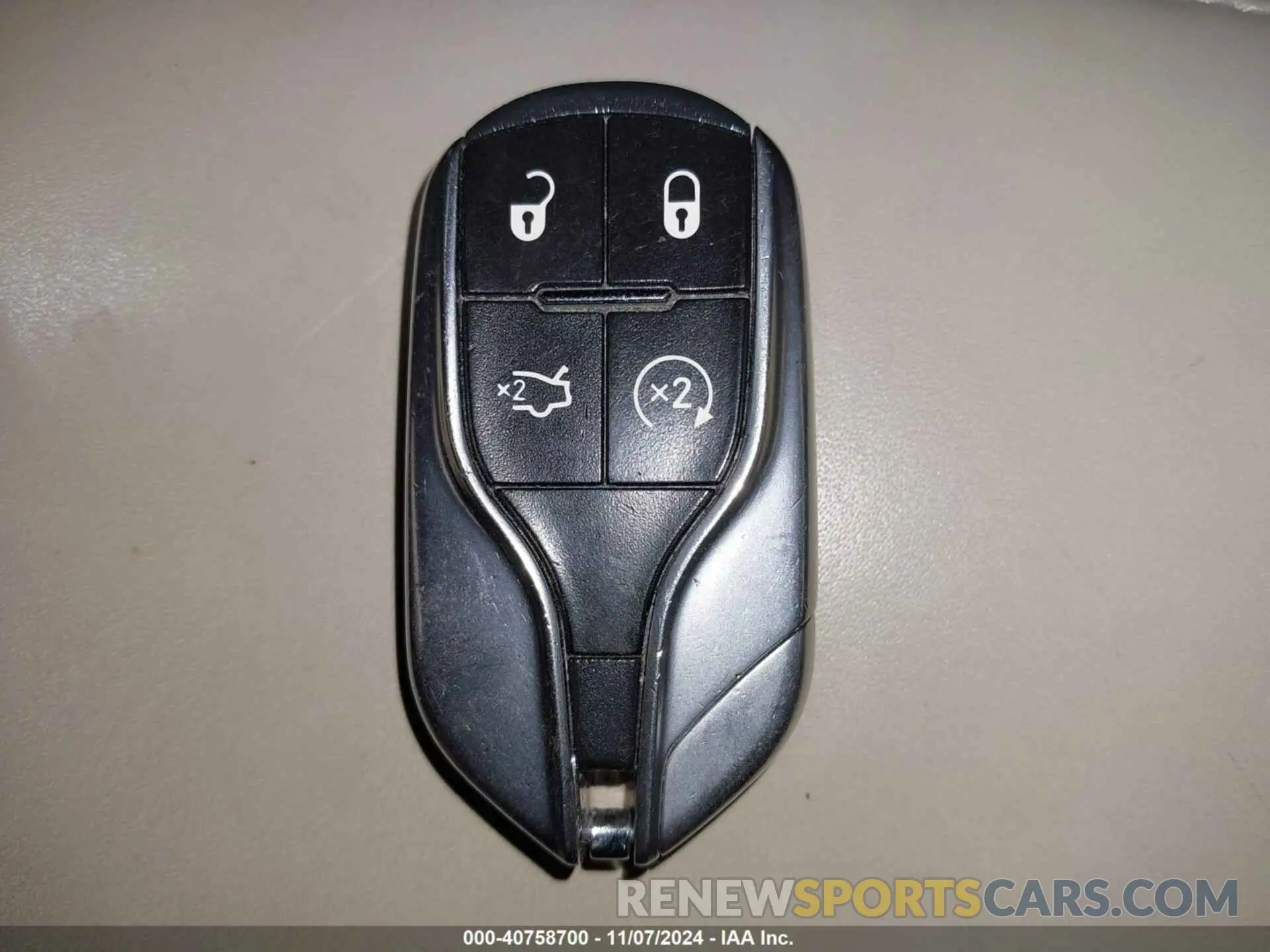 11 Photograph of a damaged car ZN661XUL4LX343876 MASERATI LEVANTE 2020