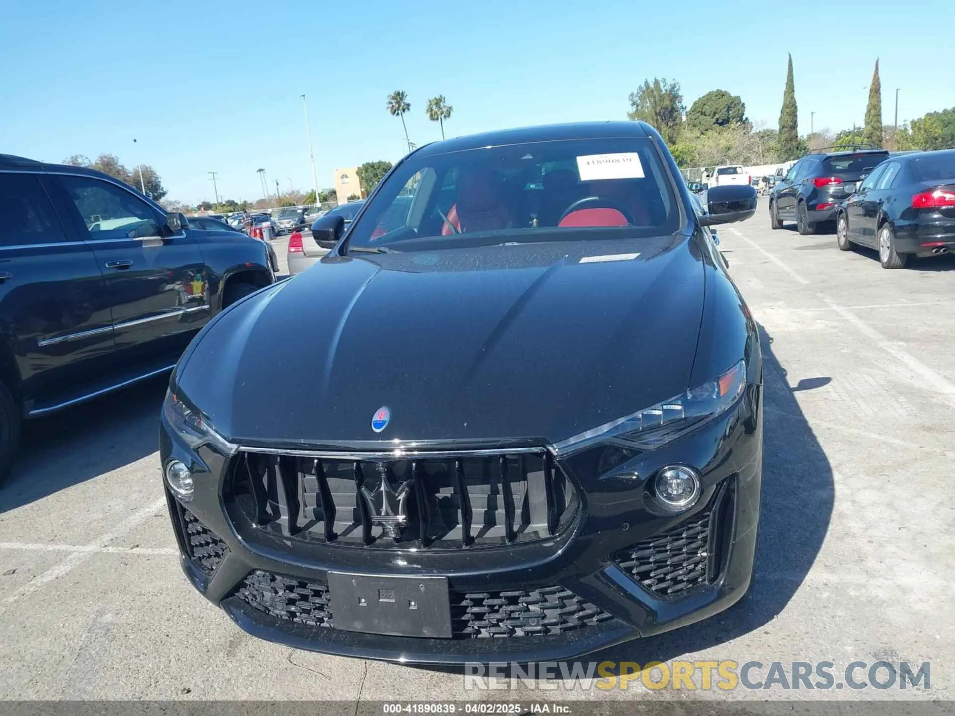 12 Фотография поврежденного автомобиля ZN661XUS2LX341454 MASERATI LEVANTE 2020