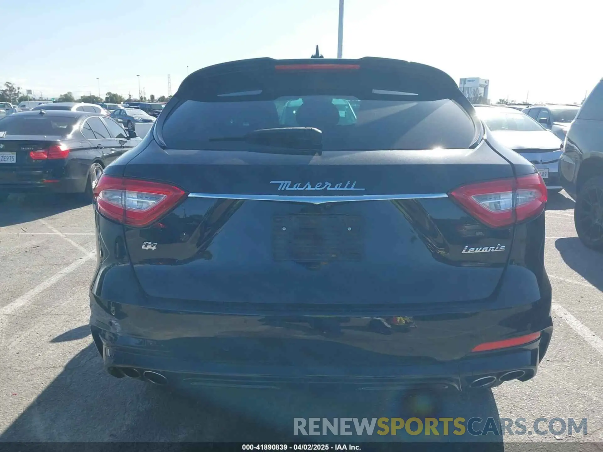 16 Фотография поврежденного автомобиля ZN661XUS2LX341454 MASERATI LEVANTE 2020