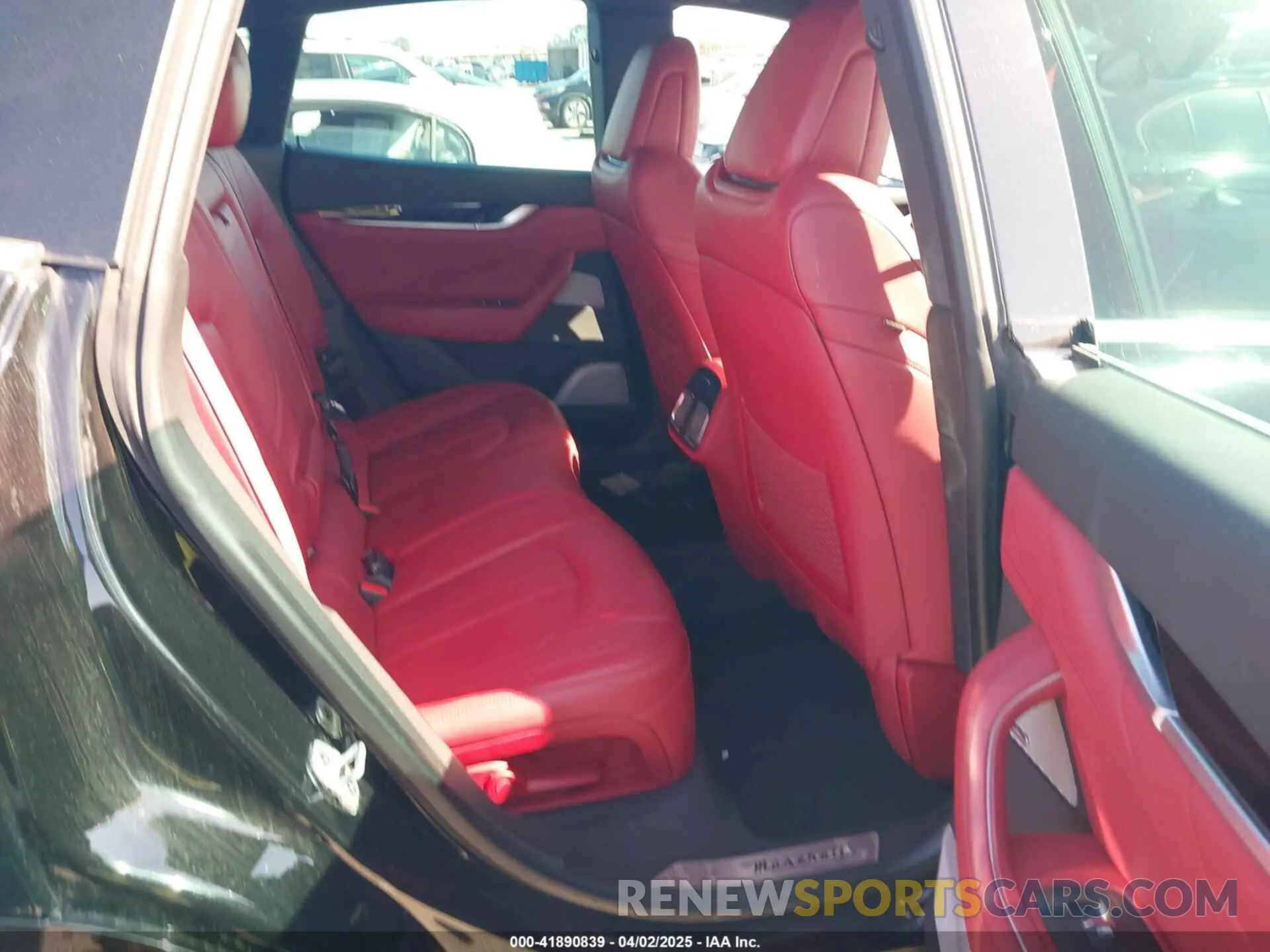 8 Фотография поврежденного автомобиля ZN661XUS2LX341454 MASERATI LEVANTE 2020