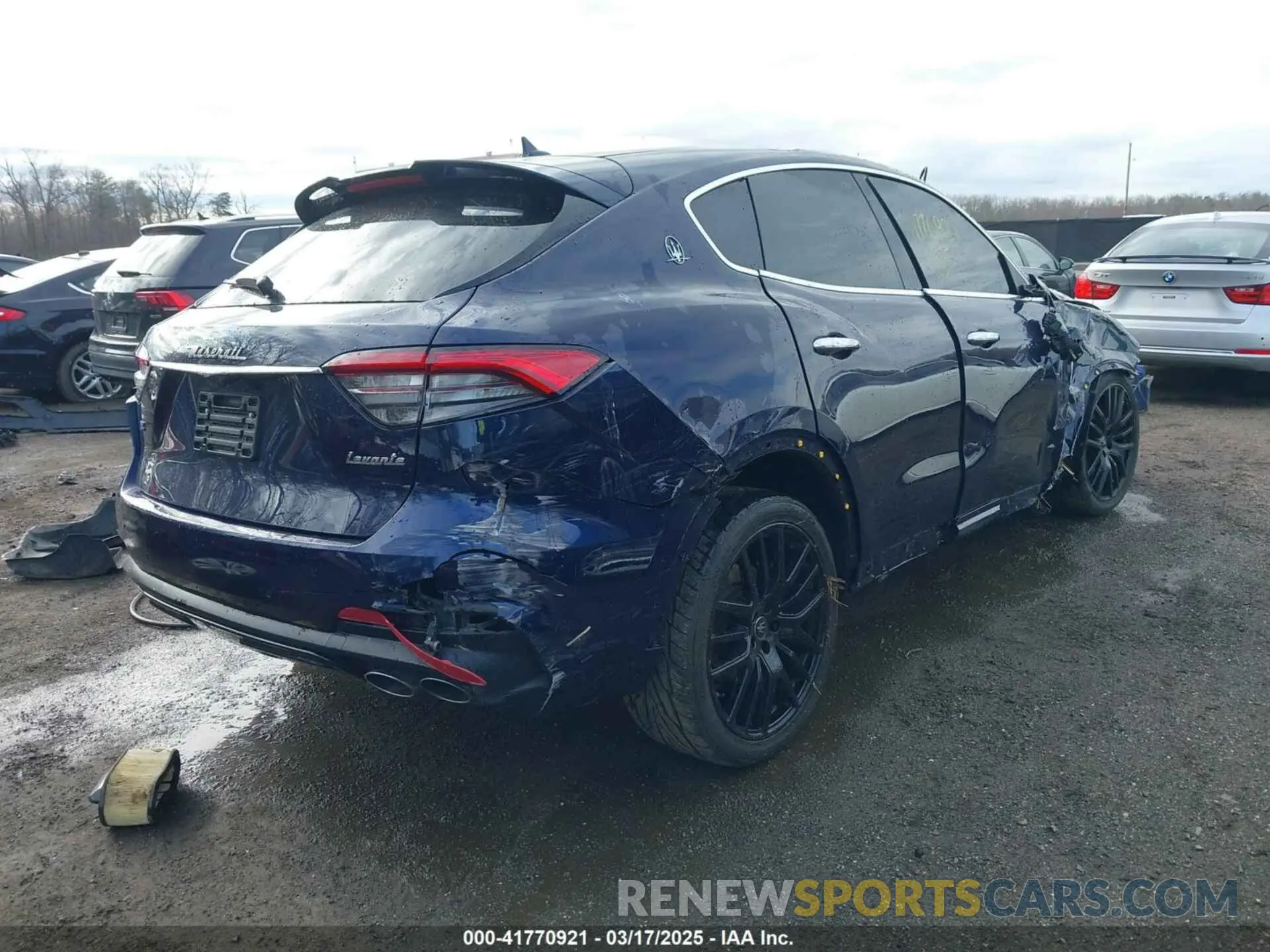 4 Фотография поврежденного автомобиля ZN661XUSXMX364840 MASERATI LEVANTE 2021