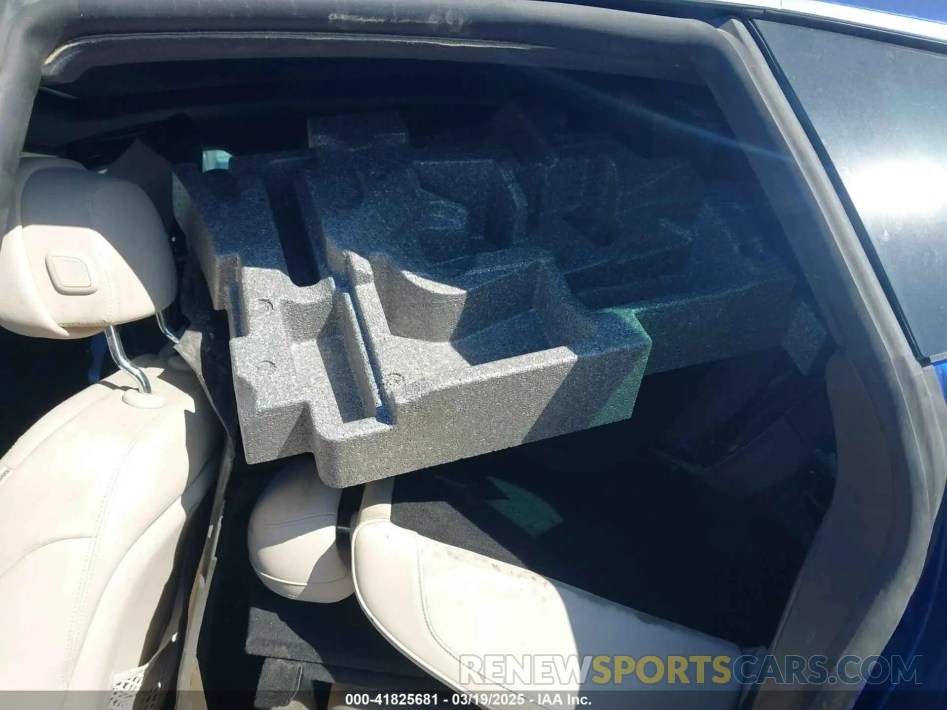 8 Фотография поврежденного автомобиля ZN661XUA1NX390431 MASERATI LEVANTE 2022