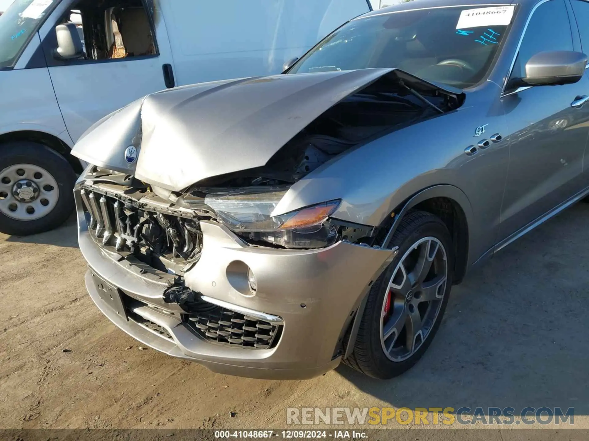 6 Photograph of a damaged car ZN661XUA4NX407187 MASERATI LEVANTE 2022