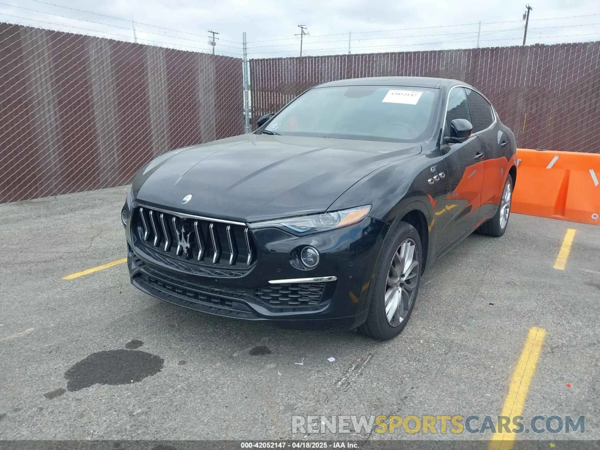 2 Photograph of a damaged car ZN661XUA5NX382350 MASERATI LEVANTE 2022