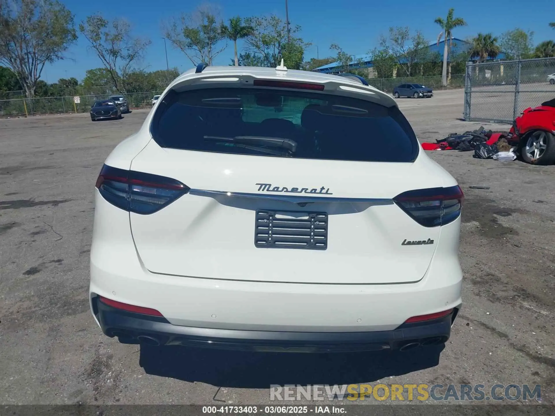 16 Фотография поврежденного автомобиля ZN661XUA9NX400266 MASERATI LEVANTE 2022