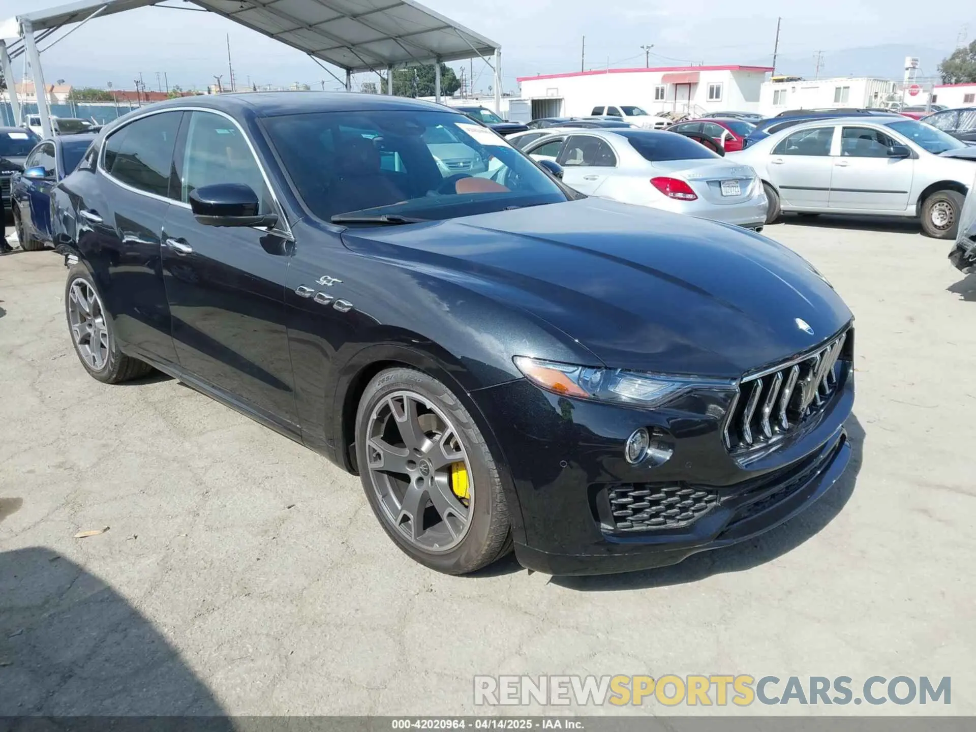 1 Photograph of a damaged car ZN661XUA0PX439248 MASERATI LEVANTE 2023