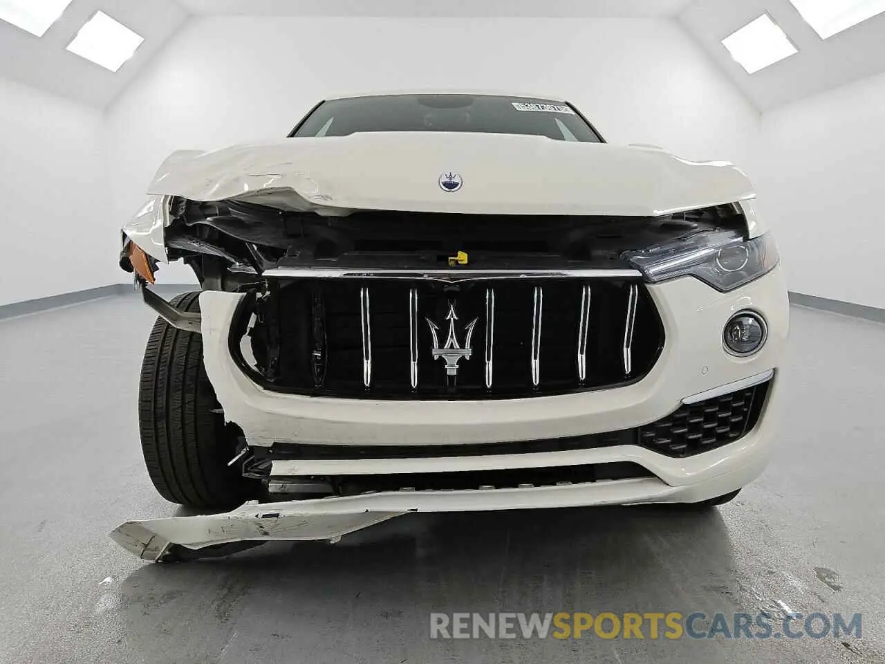 5 Photograph of a damaged car ZN661XUAXNX389214 MASERATI LEVANTE BA 2022