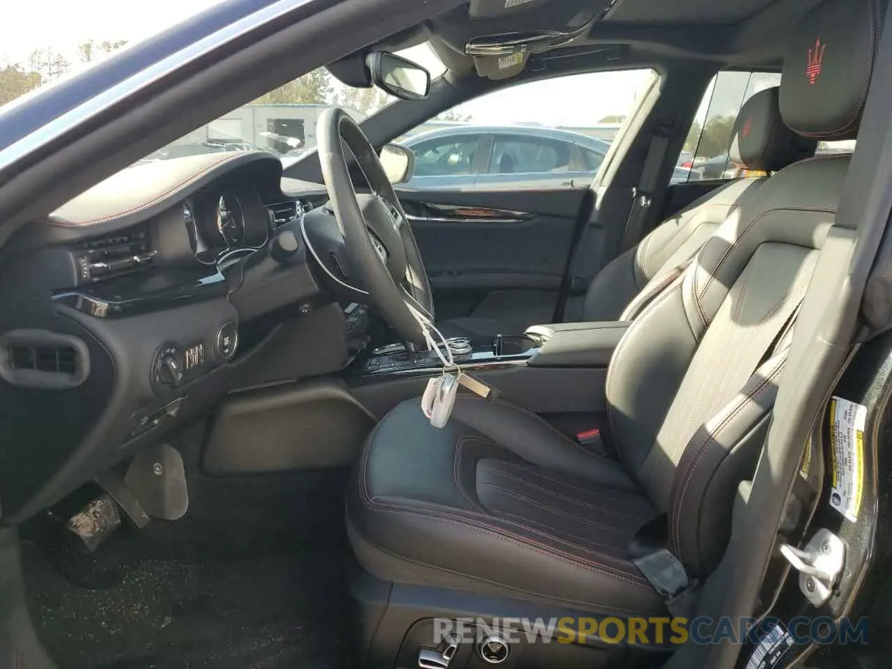 7 Photograph of a damaged car ZAM56XPA1NX407024 MASERATI QUATTROPOR 2022