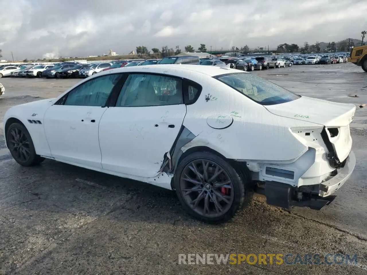 2 Photograph of a damaged car ZAM56XPA9N1386149 MASERATI QUATTROPOR 2022