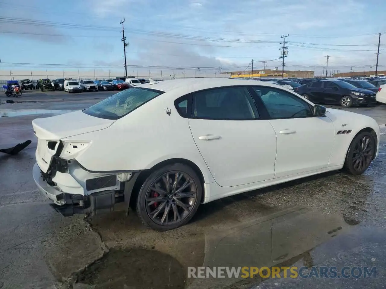 3 Photograph of a damaged car ZAM56XPA9N1386149 MASERATI QUATTROPOR 2022