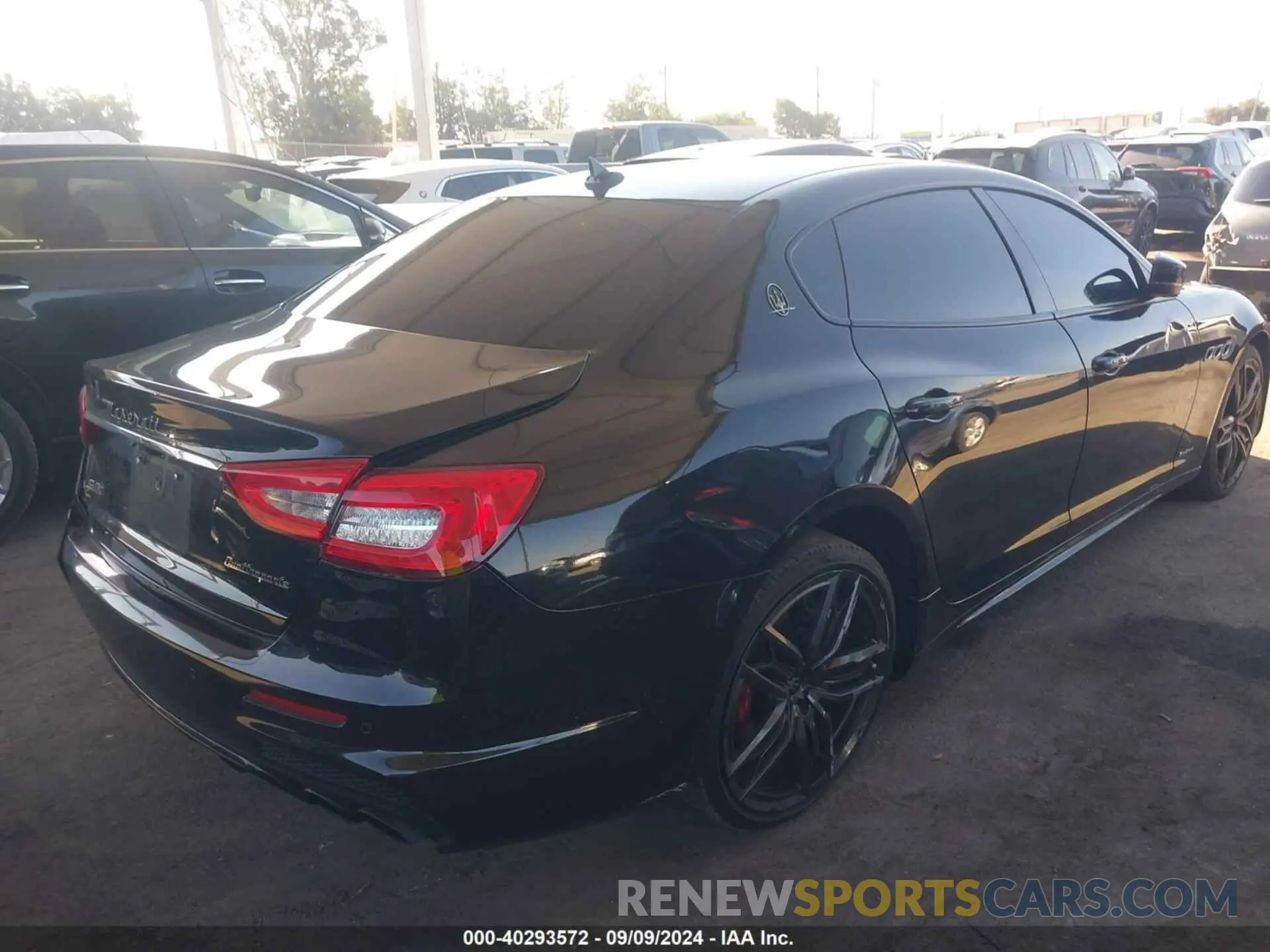 4 Фотография поврежденного автомобиля ZAM56YRS2K1317097 MASERATI QUATTROPORTE 2019