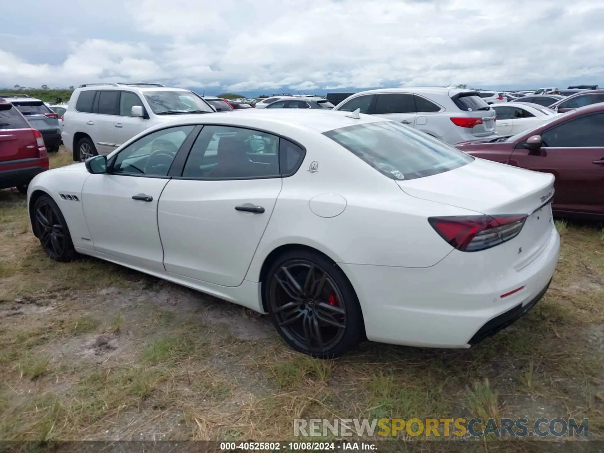 3 Photograph of a damaged car ZAM56YPS8M1362972 MASERATI QUATTROPORTE 2021