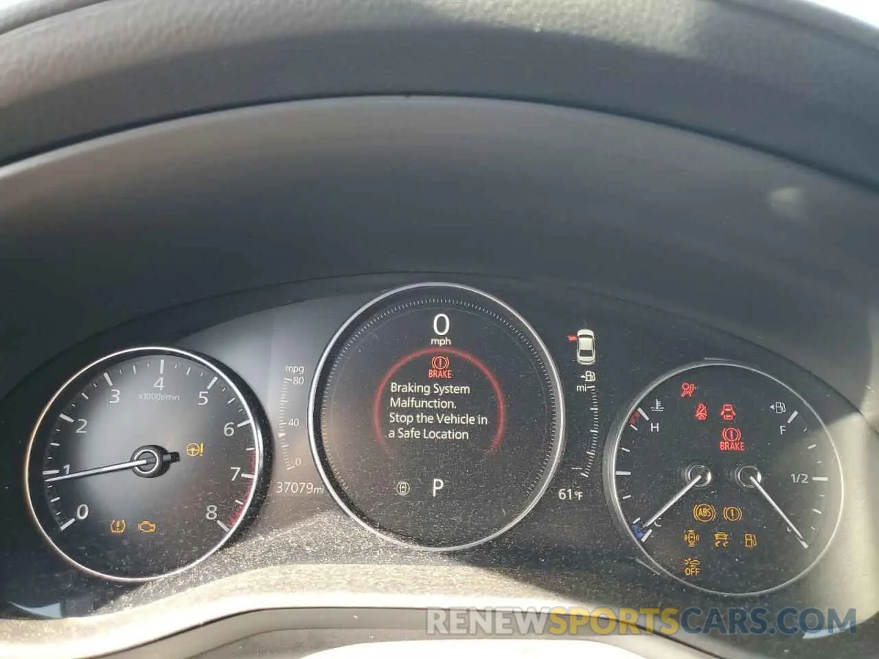 9 Фотография поврежденного автомобиля 3MZBPAAL3KM111142 MAZDA 3 2019