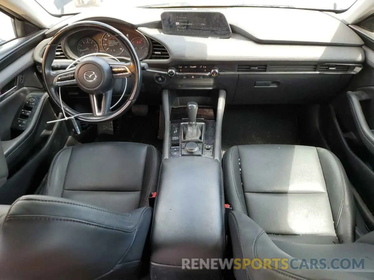 8 Photograph of a damaged car 3MZBPAAL7KM109734 MAZDA 3 2019