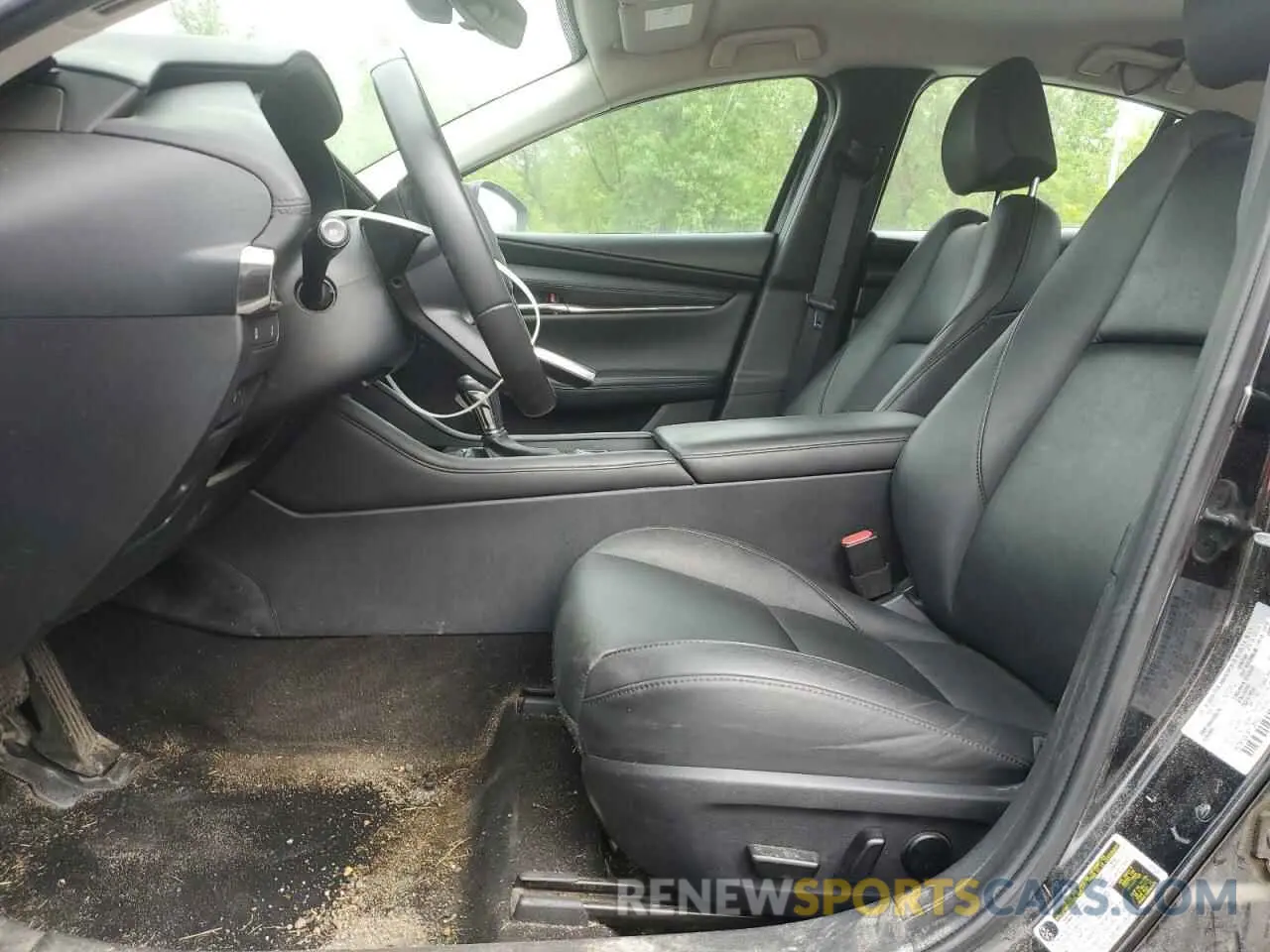 7 Photograph of a damaged car 3MZBPADL3KM106423 MAZDA 3 2019