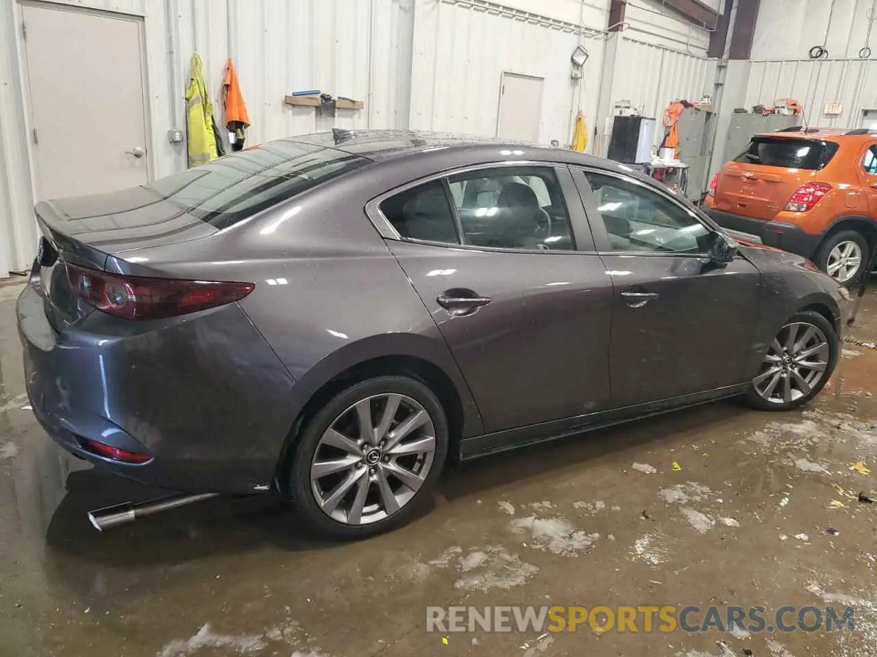 3 Photograph of a damaged car 3MZBPADL6KM112295 MAZDA 3 2019