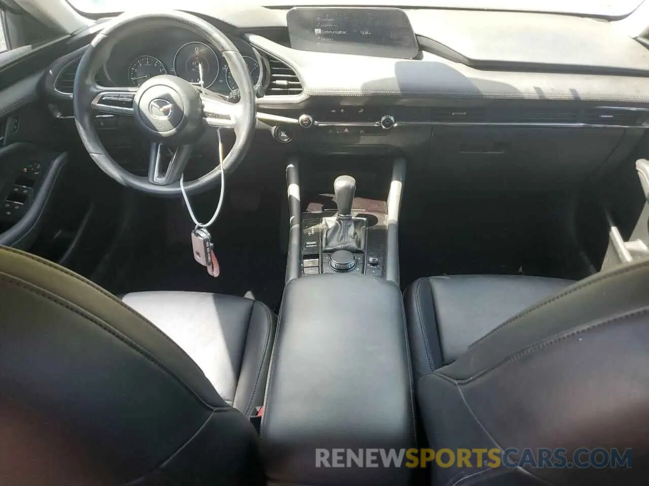 8 Фотография поврежденного автомобиля JM1BPACL4K1108246 MAZDA 3 2019