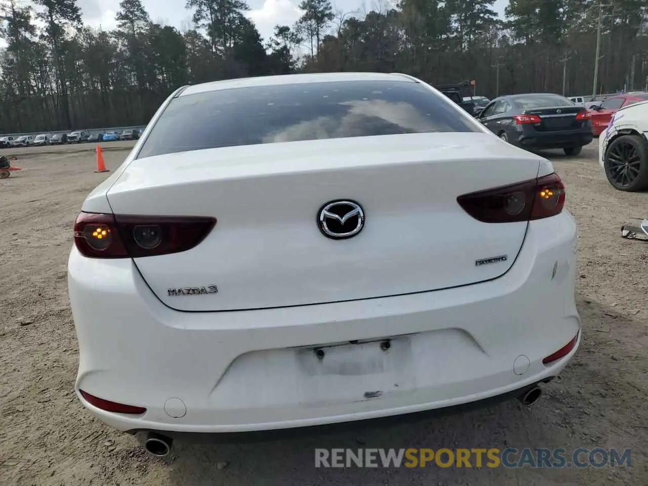 6 Фотография поврежденного автомобиля JM1BPACL5K1110913 MAZDA 3 2019