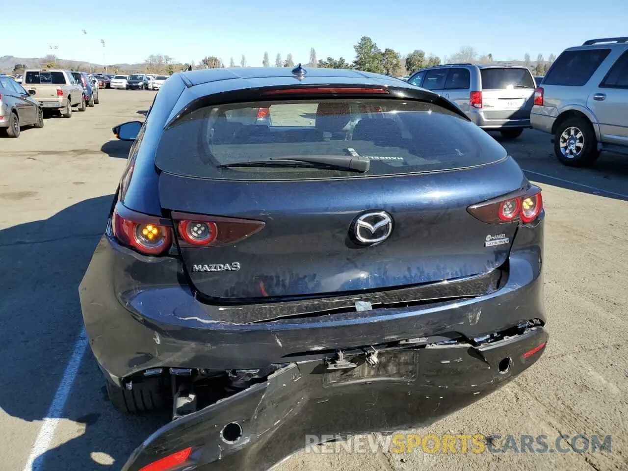 6 Фотография поврежденного автомобиля JM1BPAMM5K1137567 MAZDA 3 2019