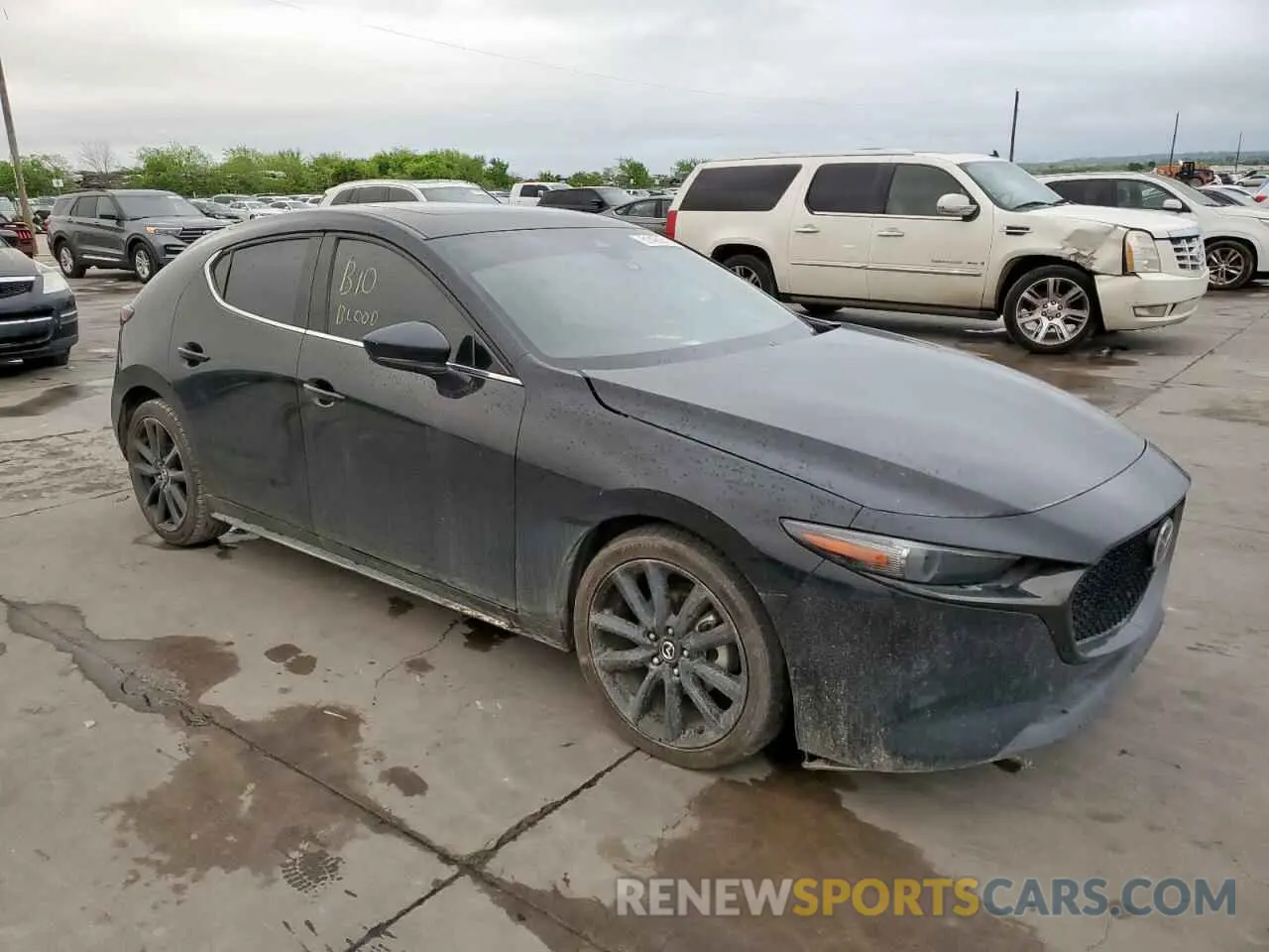 4 Photograph of a damaged car JM1BPANM0K1143842 MAZDA 3 2019