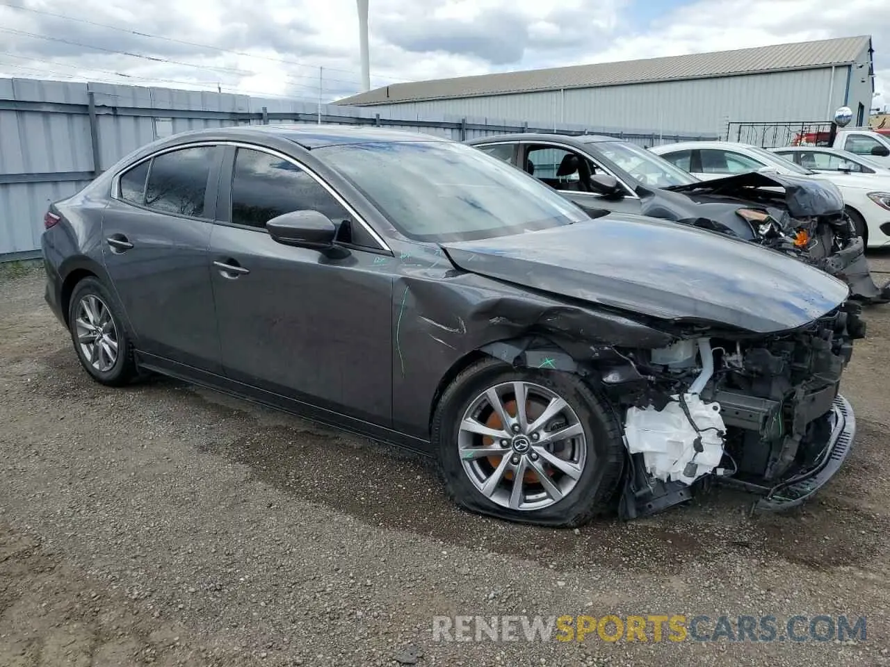 4 Фотография поврежденного автомобиля JM1BPBCM3K1123710 MAZDA 3 2019