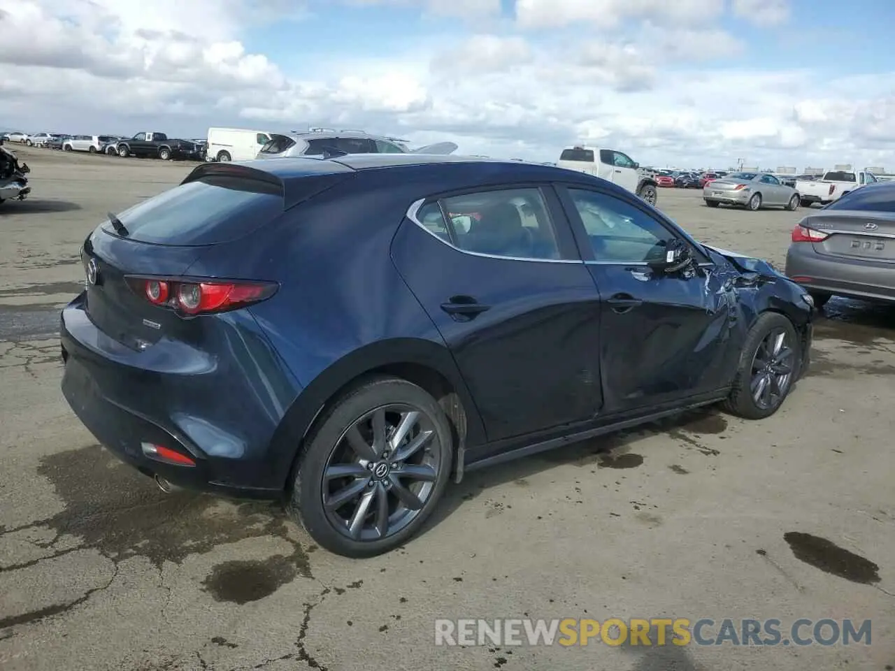 3 Фотография поврежденного автомобиля JM1BPBMM5K1134299 MAZDA 3 2019
