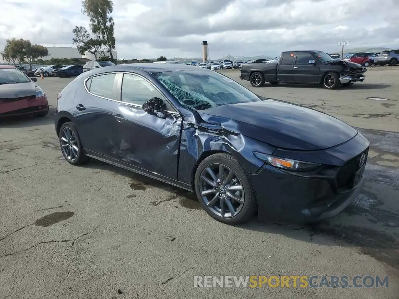 4 Фотография поврежденного автомобиля JM1BPBMM5K1134299 MAZDA 3 2019