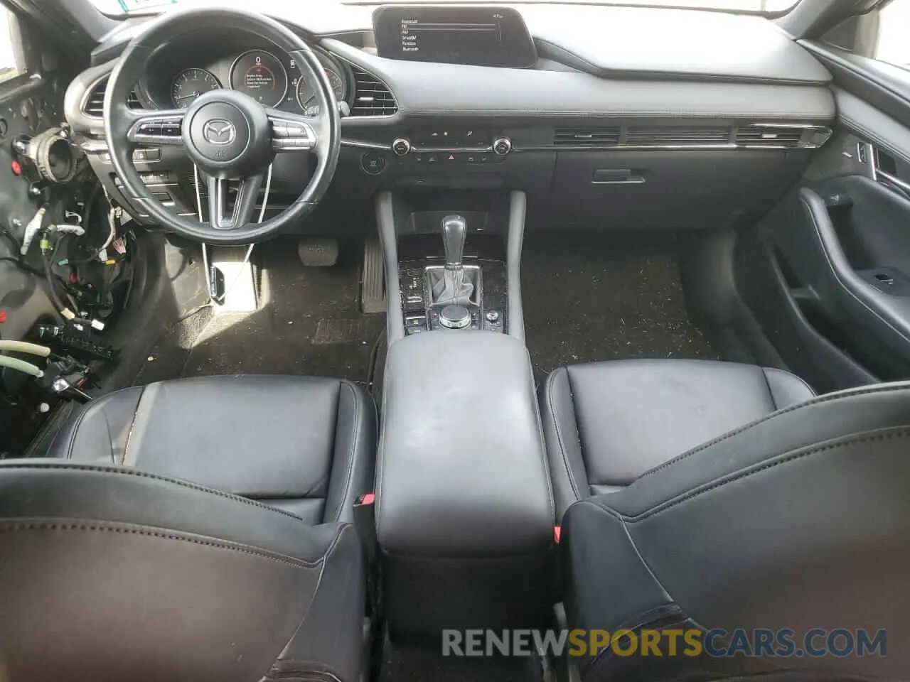 8 Photograph of a damaged car JM1BPBMM9K1130644 MAZDA 3 2019