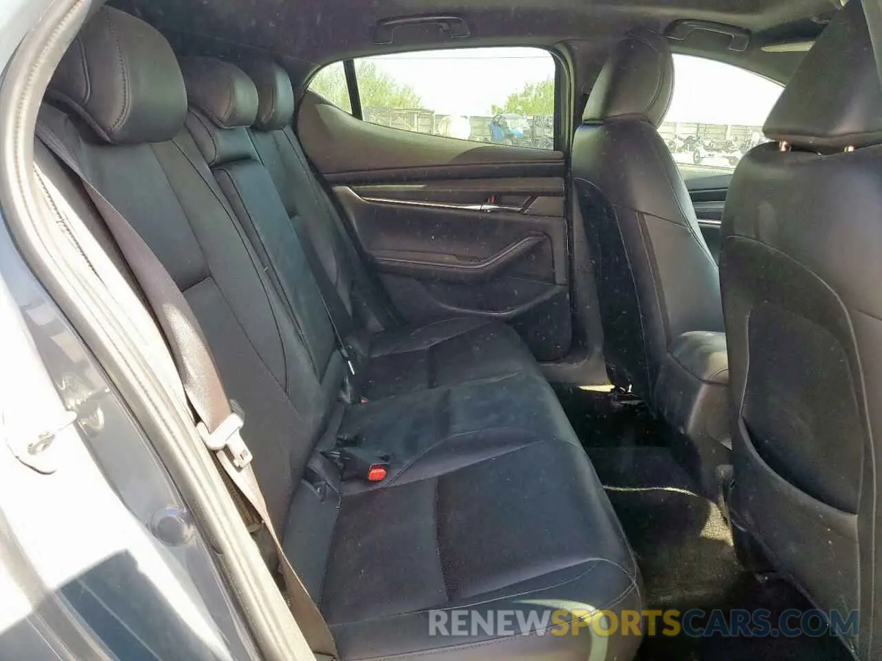10 Photograph of a damaged car JM1BPBNM4K1133045 MAZDA 3 2019