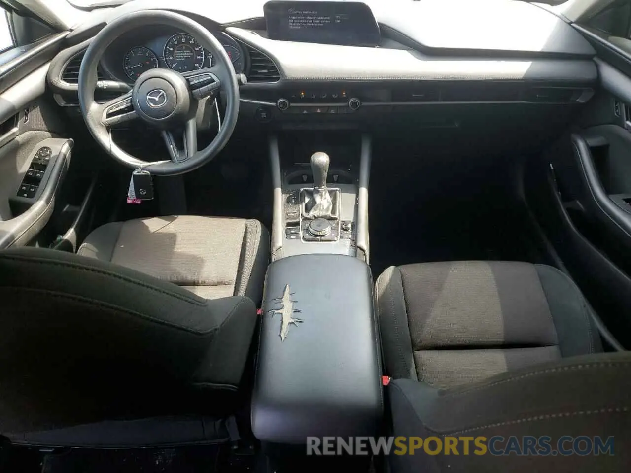 8 Фотография поврежденного автомобиля 3MZBPABL2LM130586 MAZDA 3 2020