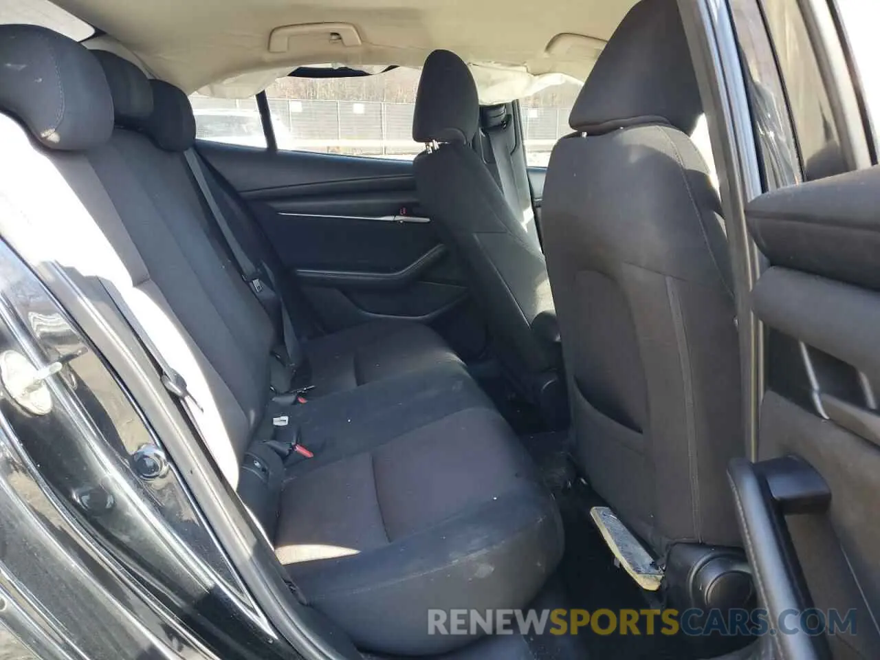 10 Photograph of a damaged car 3MZBPABL5LM133773 MAZDA 3 2020