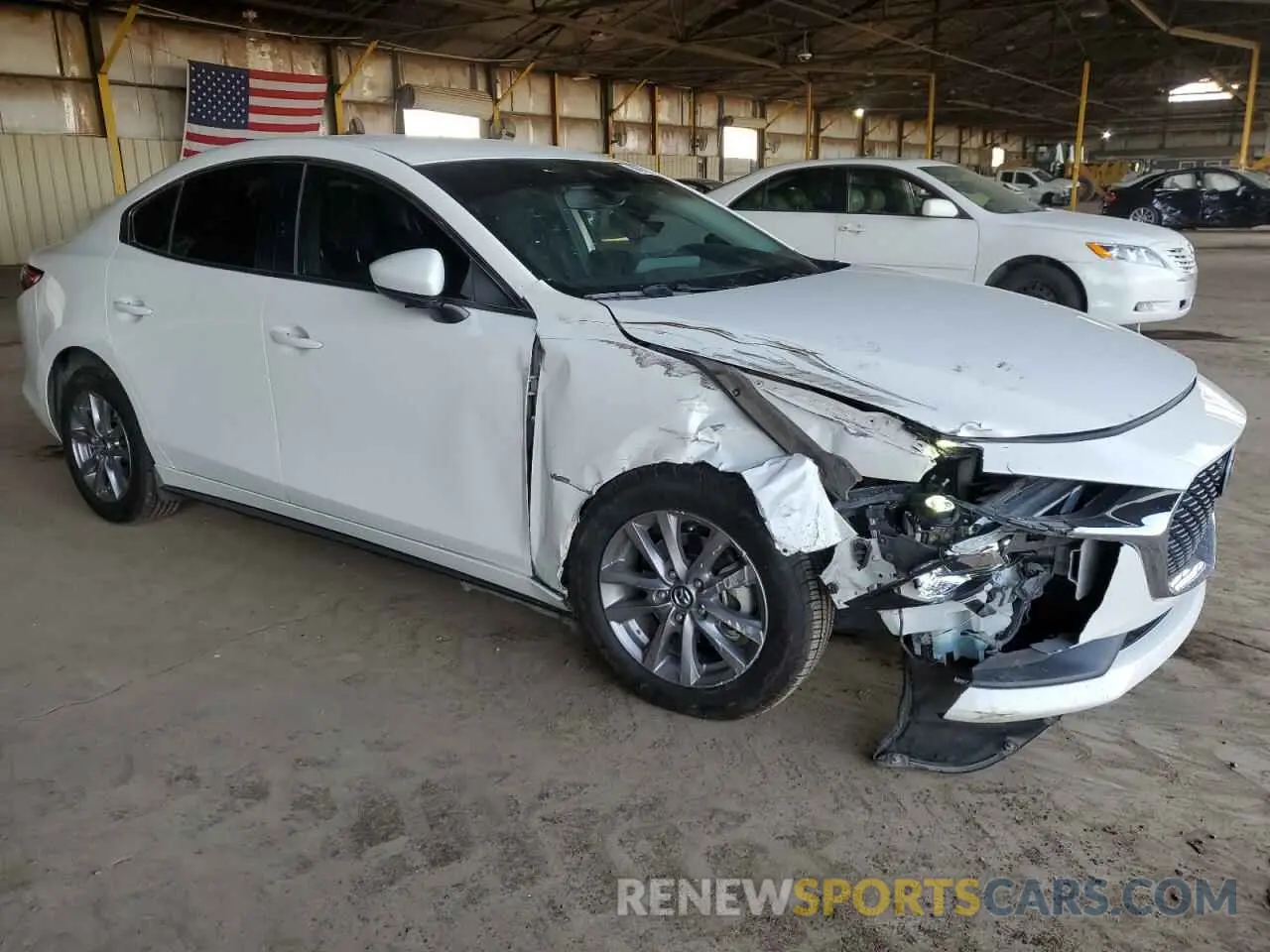4 Photograph of a damaged car 3MZBPABL9LM123649 MAZDA 3 2020