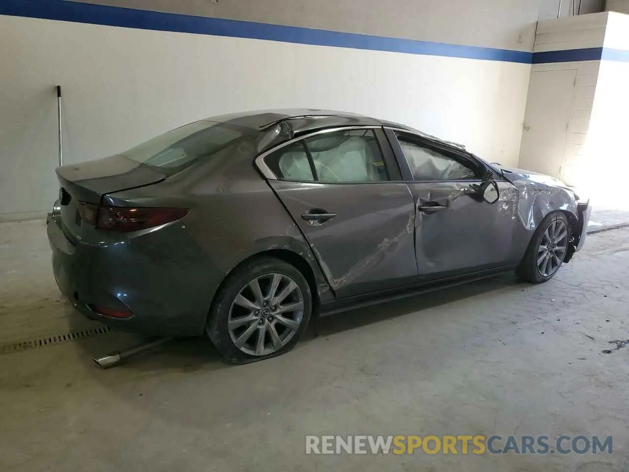 3 Фотография поврежденного автомобиля 3MZBPACL2LM131820 MAZDA 3 2020