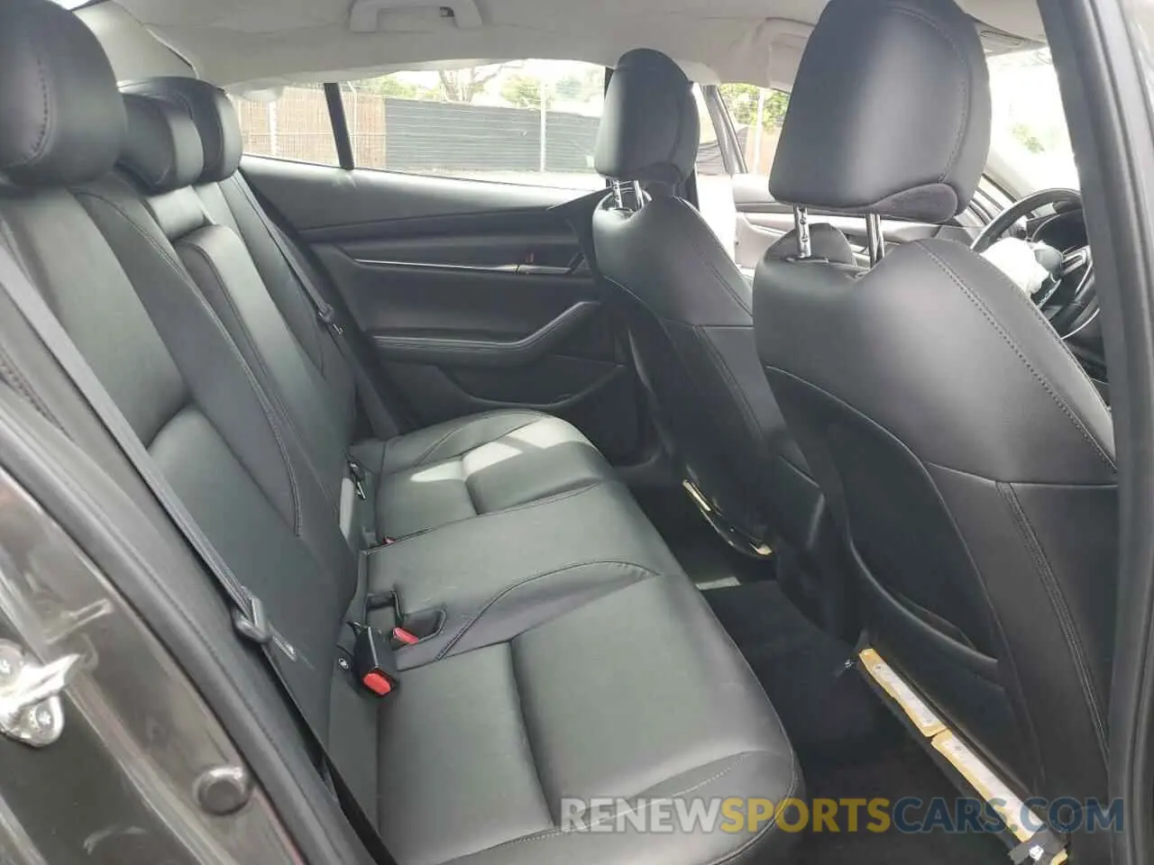 10 Фотография поврежденного автомобиля 3MZBPACL2LM132241 MAZDA 3 2020