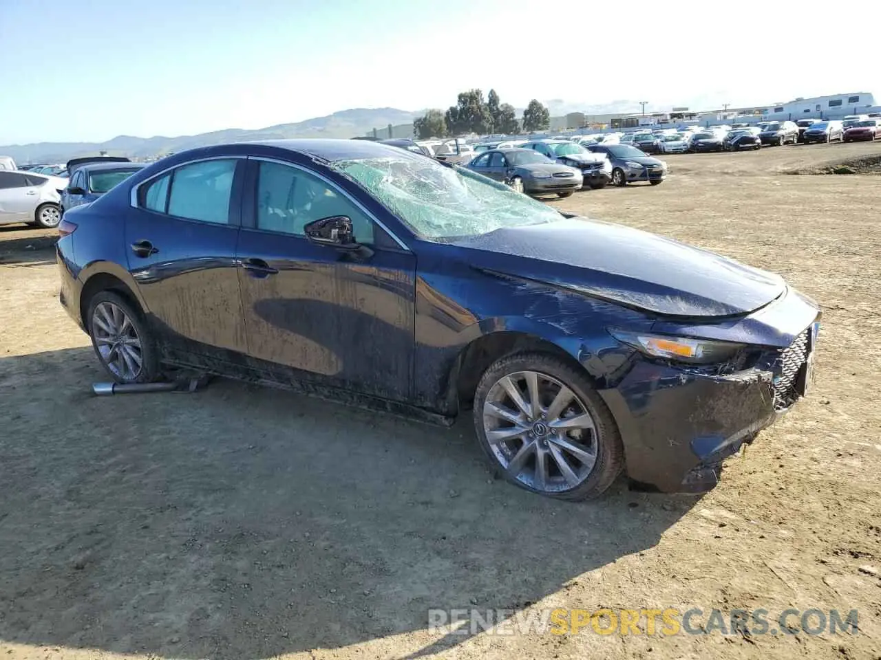4 Фотография поврежденного автомобиля 3MZBPACLXLM132763 MAZDA 3 2020
