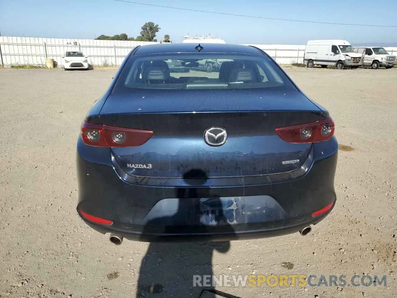 6 Photograph of a damaged car 3MZBPADL2LM118323 MAZDA 3 2020