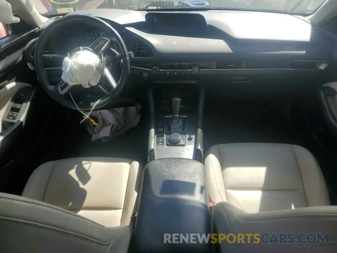 8 Фотография поврежденного автомобиля 3MZBPBCM3LM126317 MAZDA 3 2020