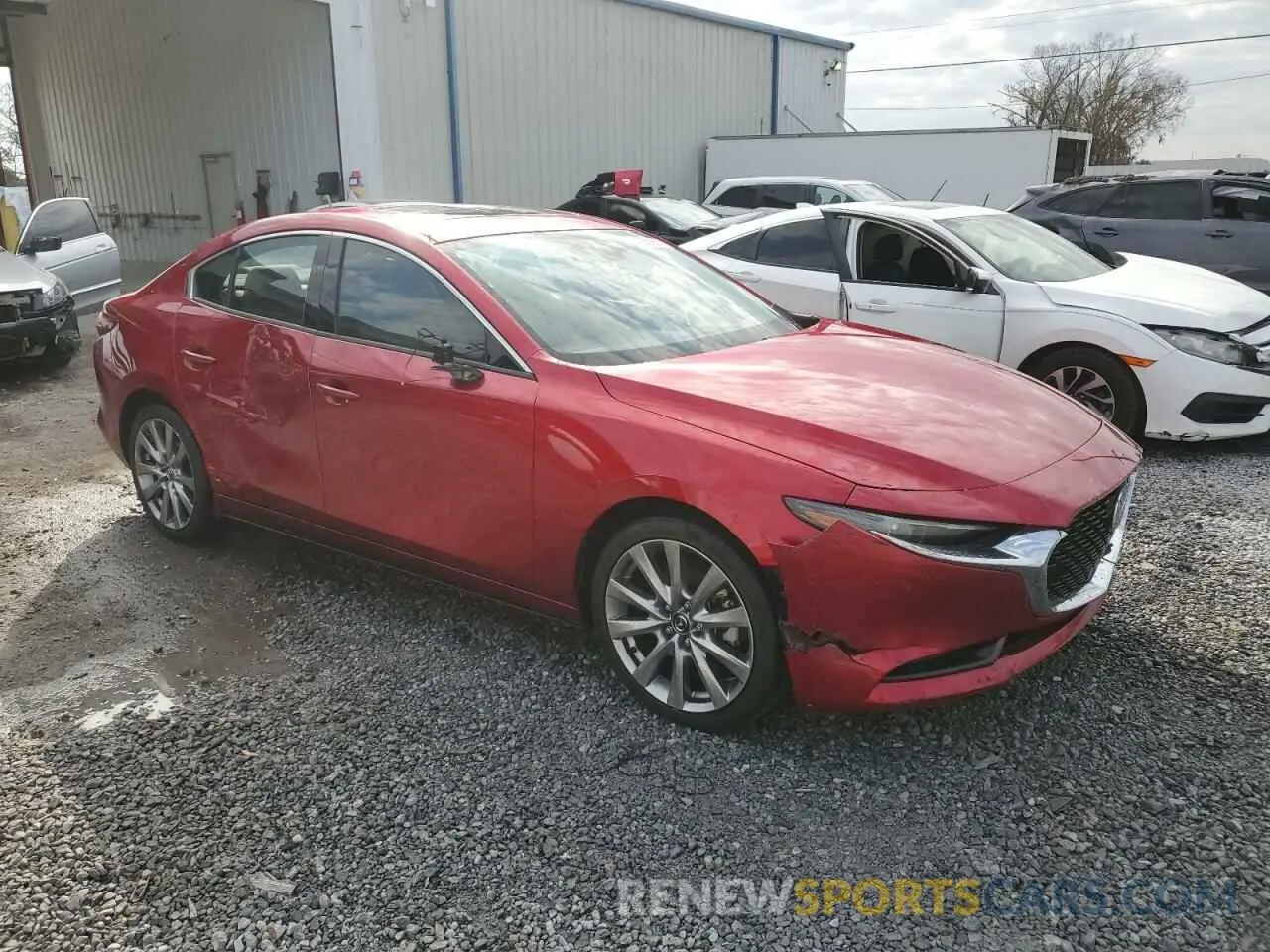 4 Photograph of a damaged car 3MZBPBEMXLM131527 MAZDA 3 2020